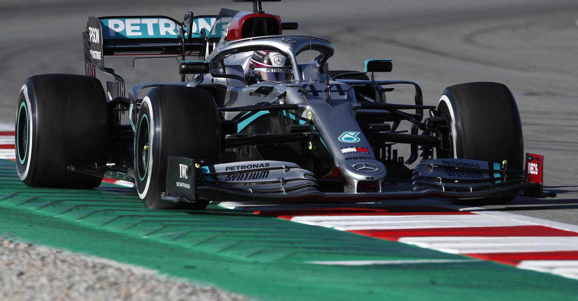 CIRCUIT DE BARCELONA-CATALUNYA, SPAIN - FEBRUARY 26: Lewis Hamilton, Mercedes F1 W11 EQ Power+ during the Barcelona February testing II at Circuit de Barcelona-Catalunya on February 26, 2020 in Circuit de Barcelona-Catalunya, Spain. (Photo by Zak Mauger / LAT Images)