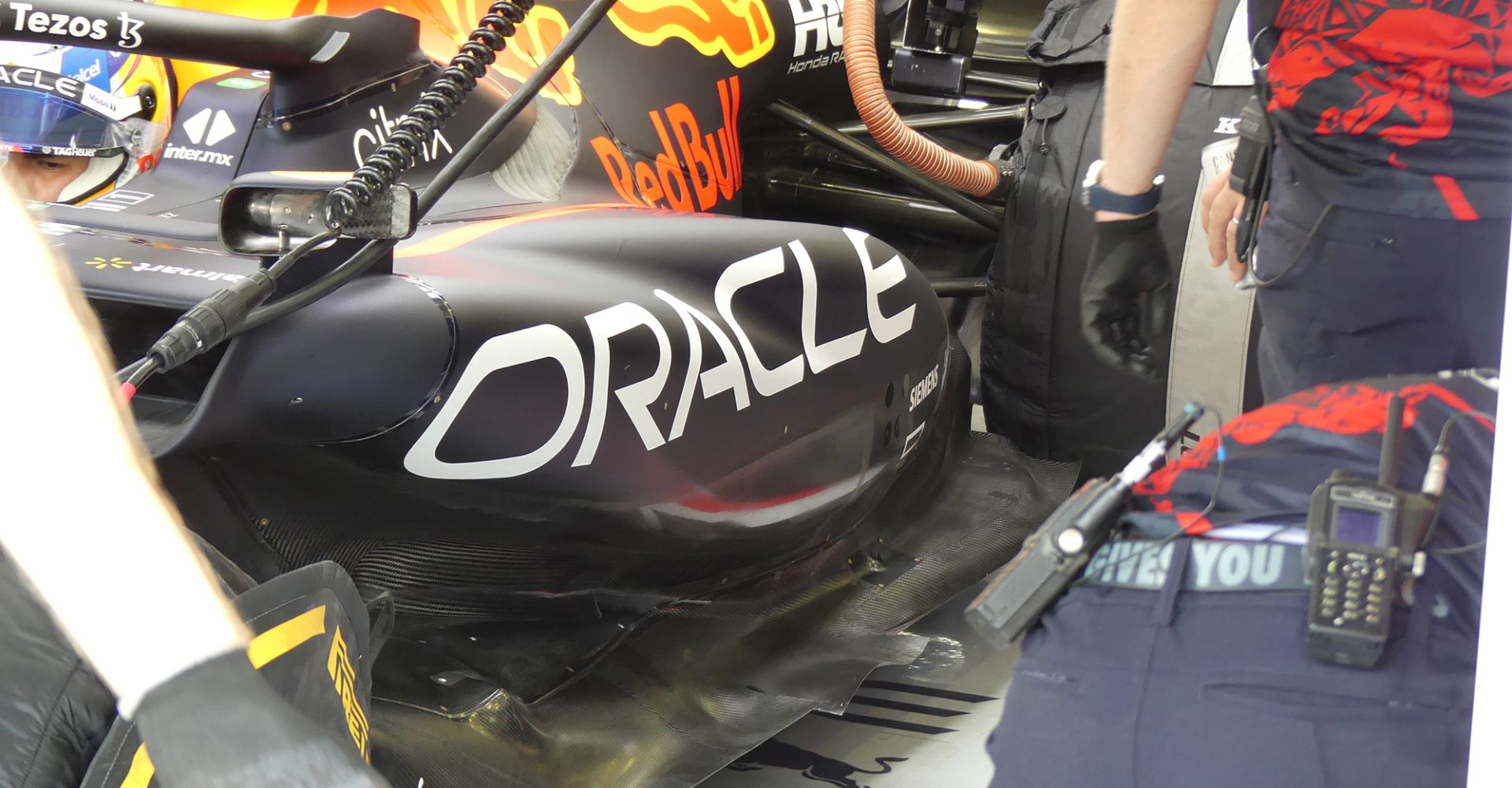 Red Bull, RB18, sidepods