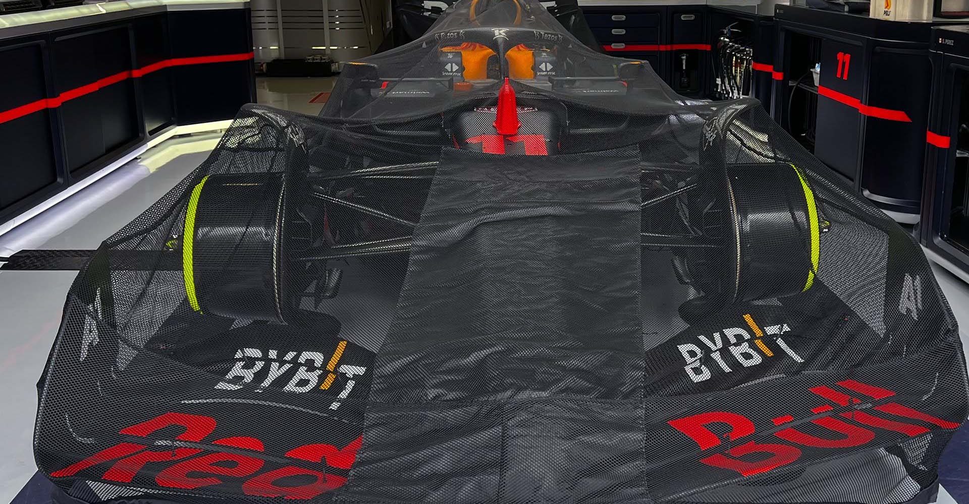 Sergio Perez, Red Bull, cover