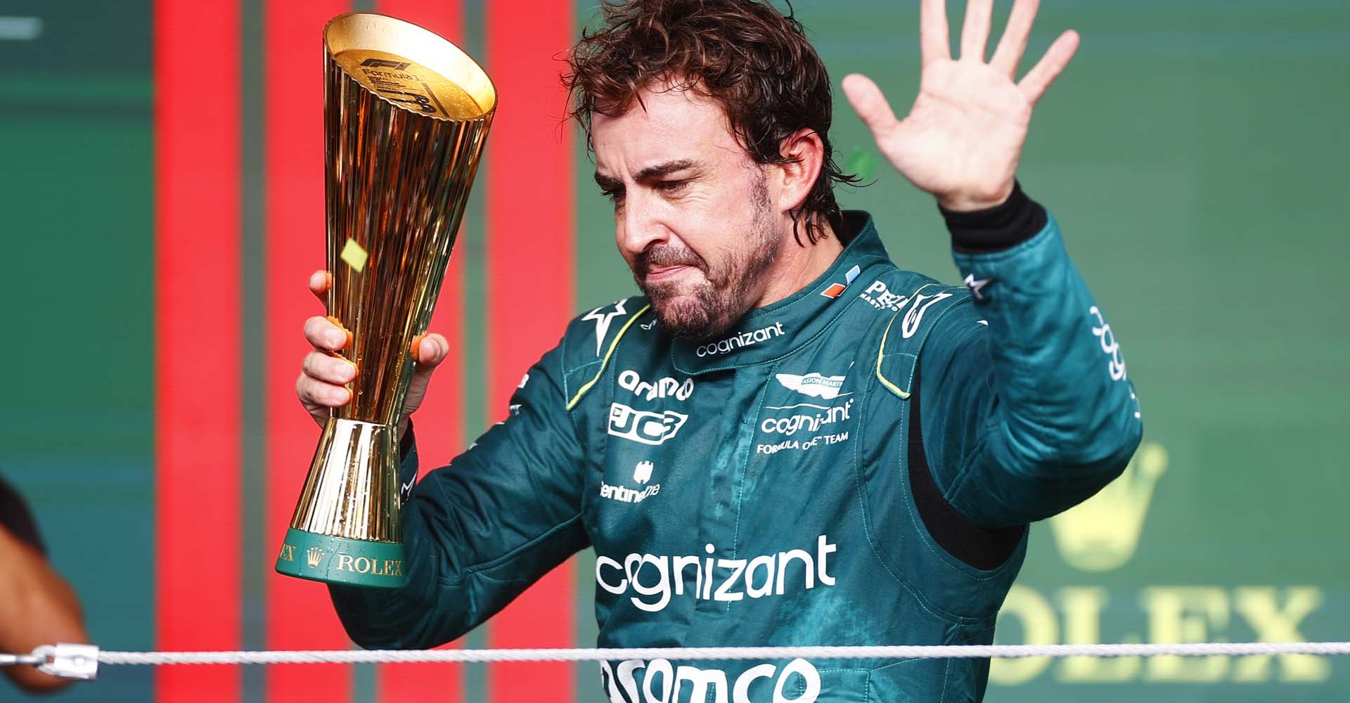 podium, Portrait, Aut�dromo Jos� Carlos Pace, GP2320a, F1, GP, Brazil
Fernando Alonso, Aston Martin F1 Team, 3rd position, waves to the crowds on the podium