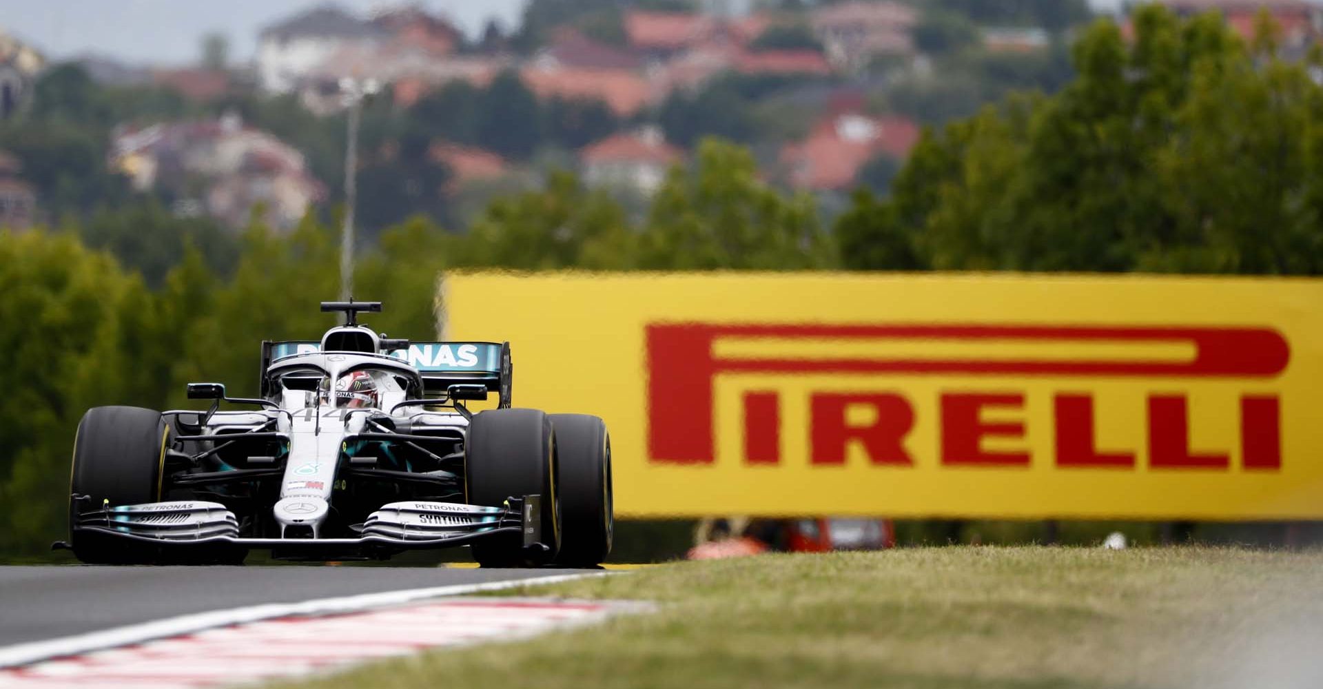 HUNGARORING, HUNGARY - AUGUST 02: Lewis Hamilton, Mercedes AMG F1 W10 during the Hungarian GP at Hungaroring on August 02, 2019 in Hungaroring, Hungary. (Photo by Sam Bloxham / LAT Images)