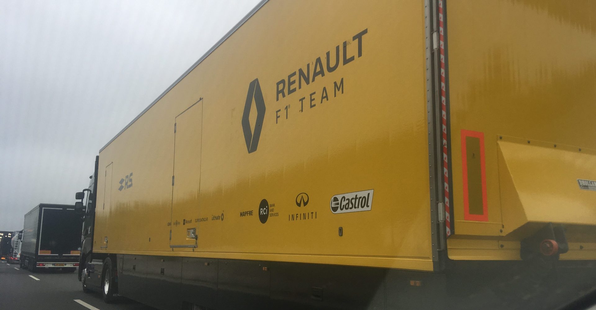 Renault F1 truck