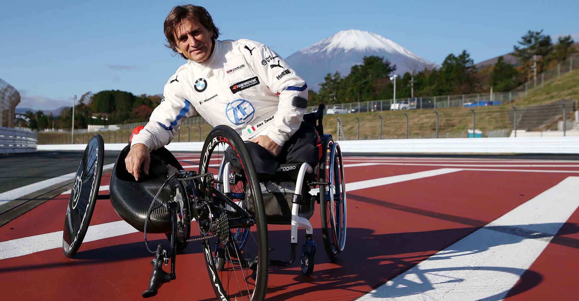 Fuji International Speedway (JPN), 20th to 21st November 2019. BMW M Motorsport. „SUPER GT x DTM Dream Race“. BMW works driver, BMW brand ambassador Alessandro Zanardi (ITA), practicing with his hand cycle.