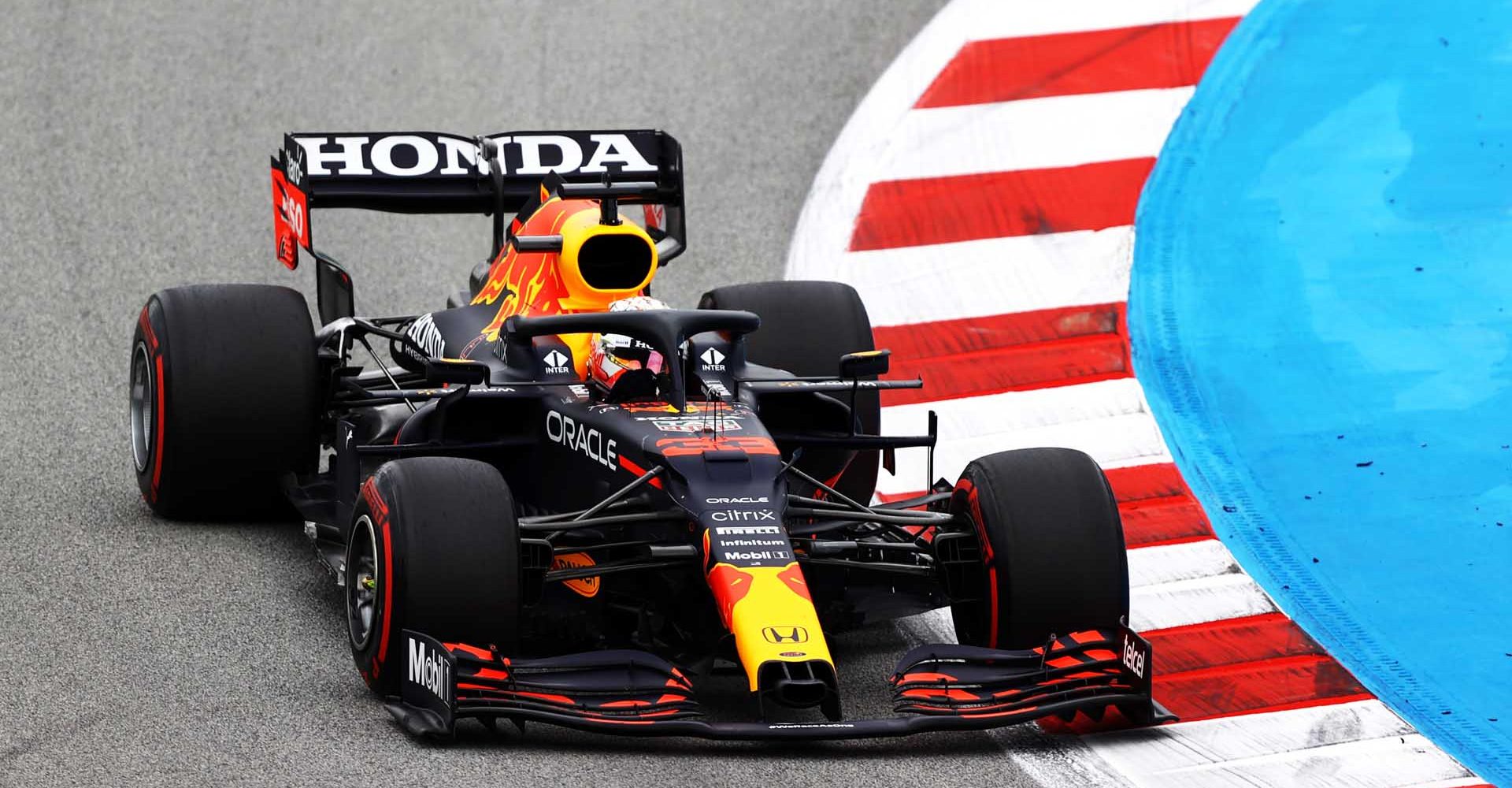 BARCELONA, SPAIN - MAY 09: Max Verstappen of the Netherlands driving the (33) Red Bull Racing RB16B Honda on track during the F1 Grand Prix of Spain at Circuit de Barcelona-Catalunya on May 09, 2021 in Barcelona, Spain. (Photo by Bryn Lennon/Getty Images)