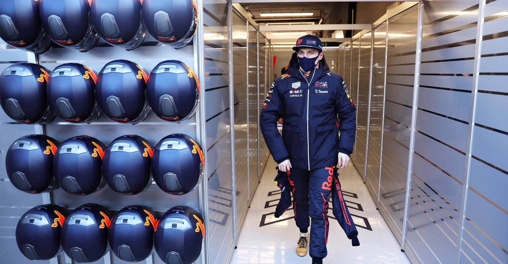 BARCELONA, SPAIN - FEBRUARY 23: Max Verstappen of the Netherlands and Oracle Red Bull Racing walks in the Paddock during Day One of F1 Testing at Circuit de Barcelona-Catalunya on February 23, 2022 in Barcelona, Spain. (Photo by Mark Thompson/Getty Images)