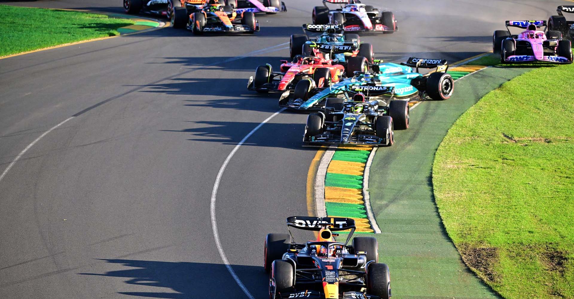 MELBOURNE, AUSTRALIA - APRIL 02: Max Verstappen of the Netherlands driving the (1) Oracle Red Bull Racing RB19 leads Lewis Hamilton of Great Britain driving the (44) Mercedes AMG Petronas F1 Team W14 as Fernando Alonso of Spain driving the (14) Aston Martin AMR23 Mercedes spins at the second restart during the F1 Grand Prix of Australia at Albert Park Grand Prix Circuit on April 02, 2023 in Melbourne, Australia. (Photo by Peter van Egmond/Getty Images) Carlos Sainz Fernando Alonso crash