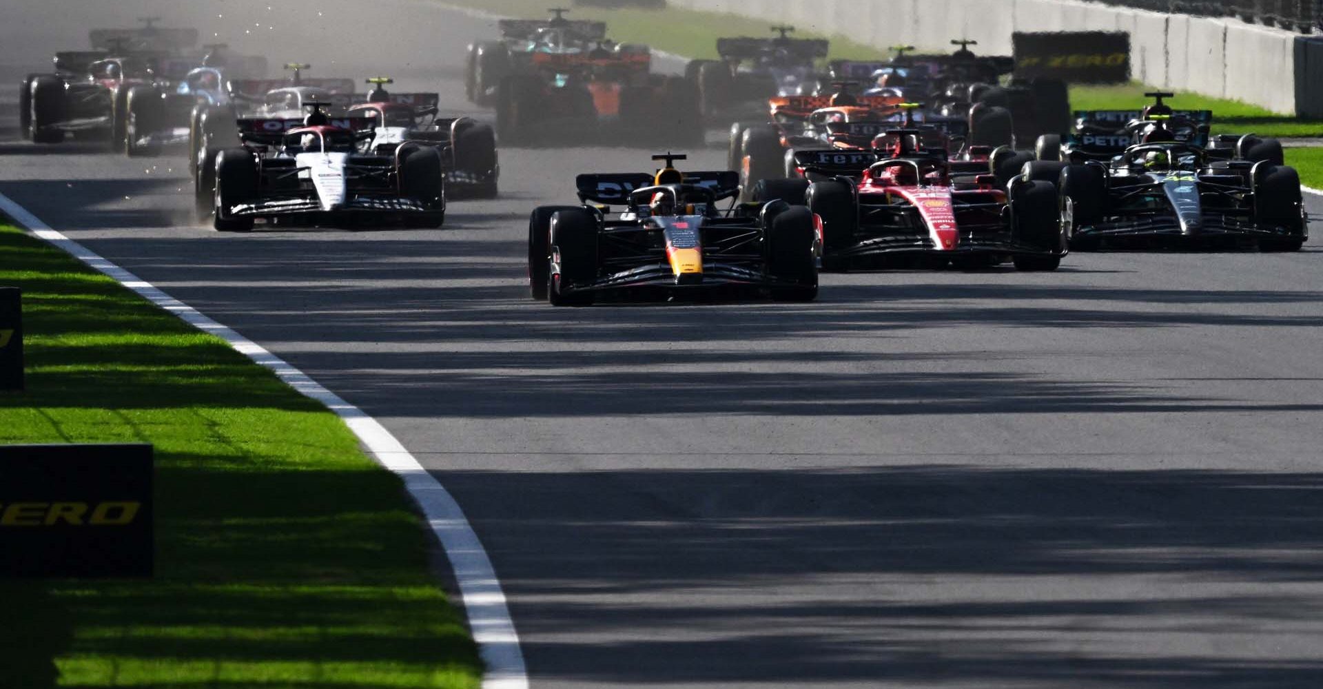 MEXICO CITY, MEXICO - OCTOBER 29: Max Verstappen of the Netherlands driving the (1) Oracle Red Bull Racing RB19 leads the field at the restart after a red flag delay during the F1 Grand Prix of Mexico at Autodromo Hermanos Rodriguez on October 29, 2023 in Mexico City, Mexico. (Photo by Rudy Carezzevoli/Getty Images) // Getty Images / Red Bull Content Pool // SI202310300088 // Usage for editorial use only //