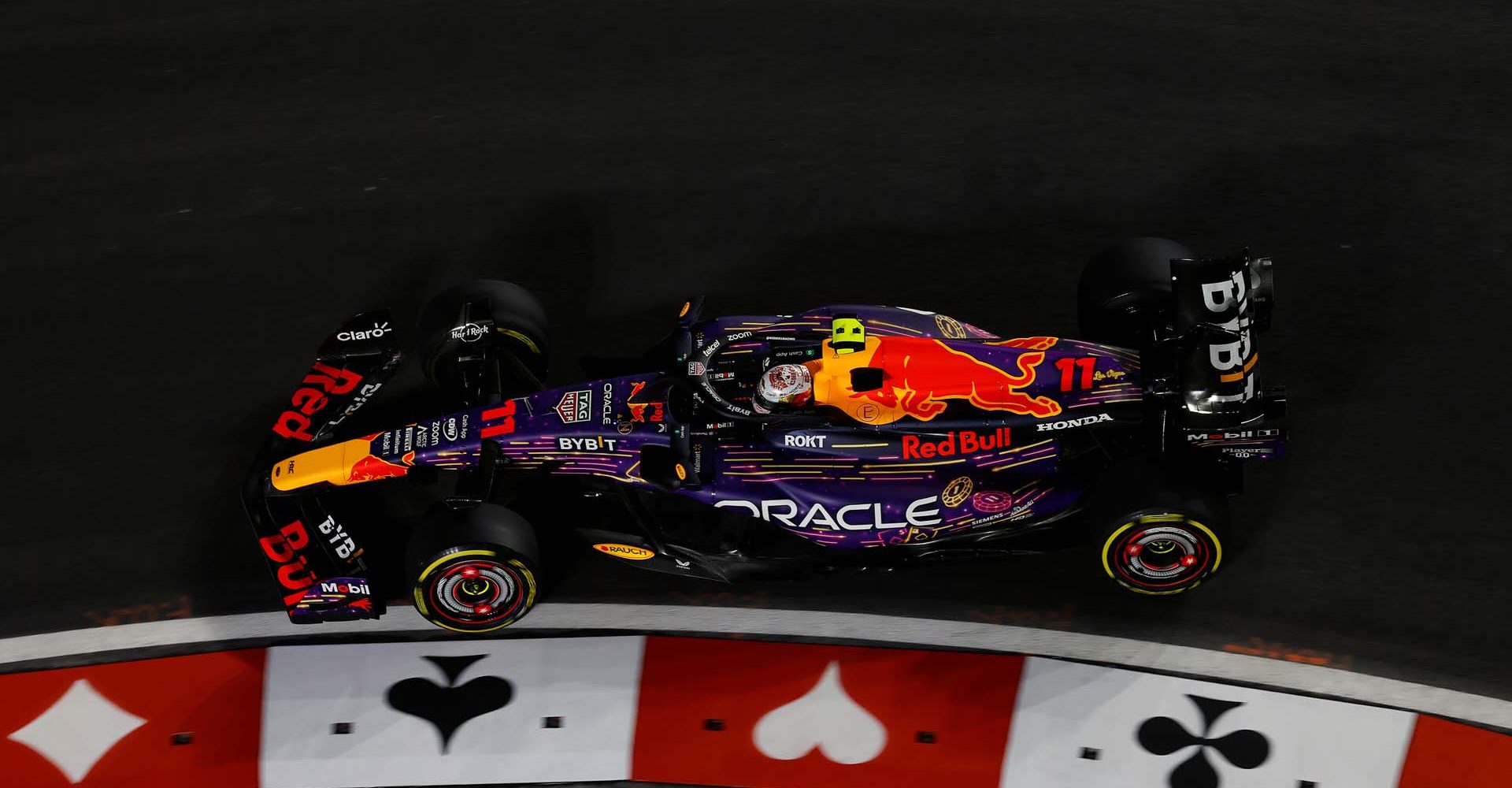 LAS VEGAS, NEVADA - NOVEMBER 17: Sergio Perez of Mexico driving the (11) Oracle Red Bull Racing RB19 on track during practice ahead of the F1 Grand Prix of Las Vegas at Las Vegas Strip Circuit on November 17, 2023 in Las Vegas, Nevada. (Photo by Chris Graythen/Getty Images) // Getty Images / Red Bull Content Pool // SI202311170939 // Usage for editorial use only //