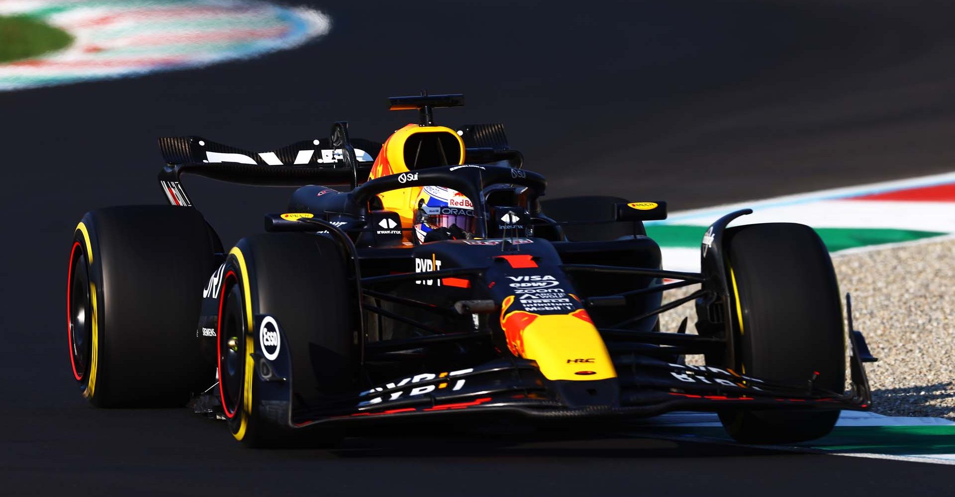 MONZA, ITALY - AUGUST 30: Max Verstappen of the Netherlands driving the (1) Oracle Red Bull Racing RB20 on track during practice ahead of the F1 Grand Prix of Italy at Autodromo Nazionale Monza on August 30, 2024 in Monza, Italy. (Photo by Mark Thompson/Getty Images)