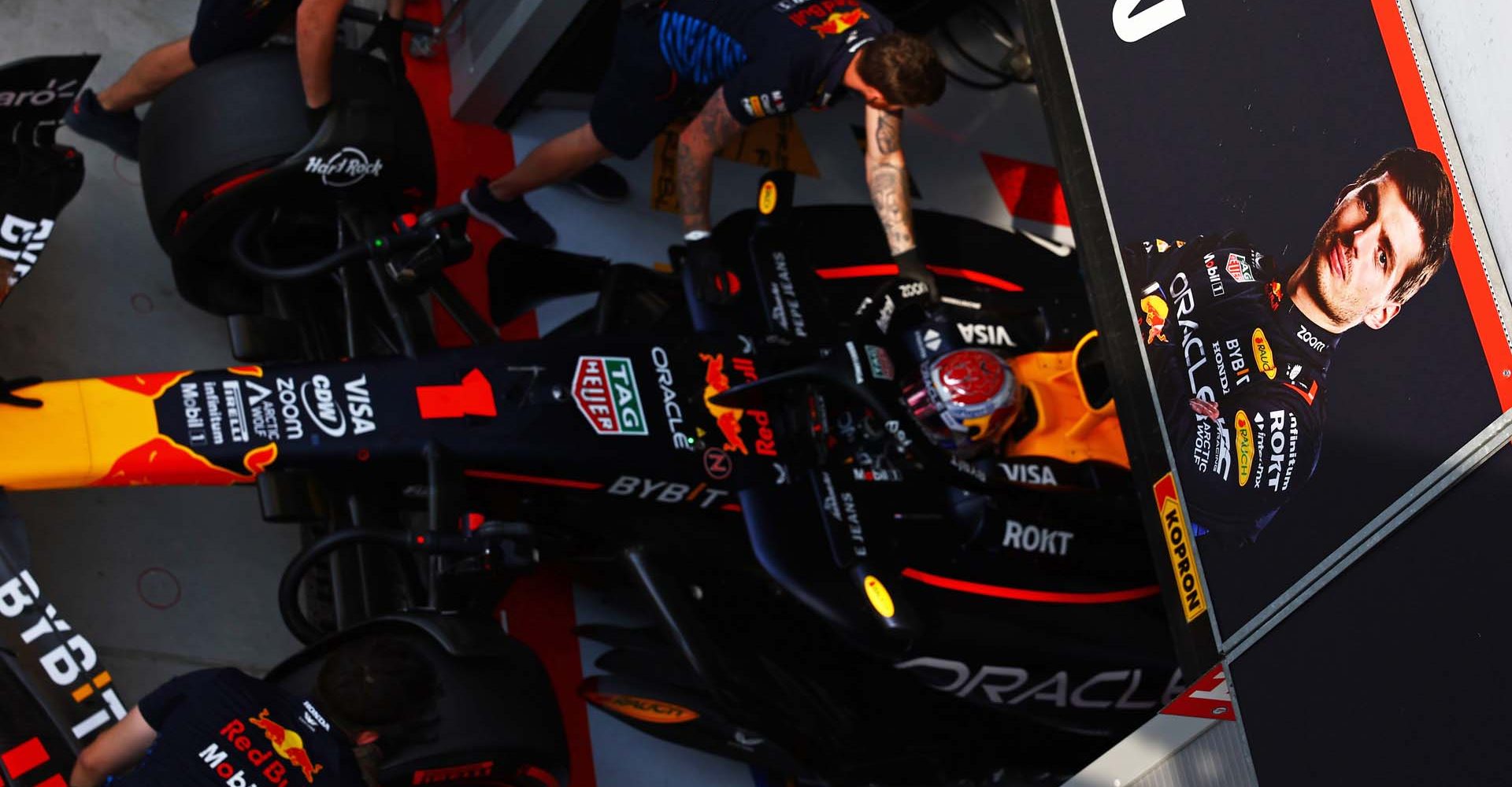 MONZA, ITALY - AUGUST 31: Max Verstappen of the Netherlands driving the (1) Oracle Red Bull Racing RB20 stops in the Pitlane during qualifying ahead of the F1 Grand Prix of Italy at Autodromo Nazionale Monza on August 31, 2024 in Monza, Italy. (Photo by Mark Thompson/Getty Images)