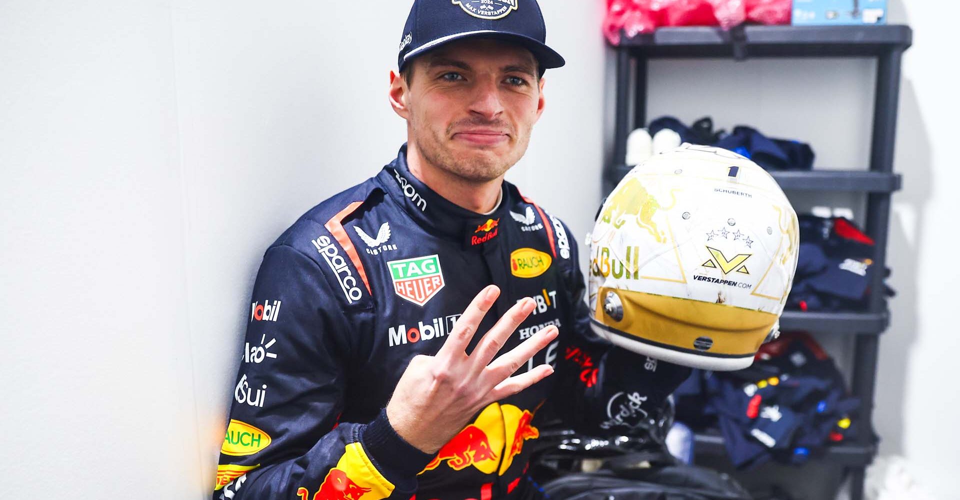 LAS VEGAS, NEVADA - NOVEMBER 23: 2024 F1 World Drivers Champion Max Verstappen of the Netherlands and Oracle Red Bull Racing celebrates after the F1 Grand Prix of Las Vegas at Las Vegas Strip Circuit on November 23, 2024 in Las Vegas, Nevada. (Photo by Mark Thompson/Getty Images) // Getty Images / Red Bull Content Pool // SI202411240381 // Usage for editorial use only //