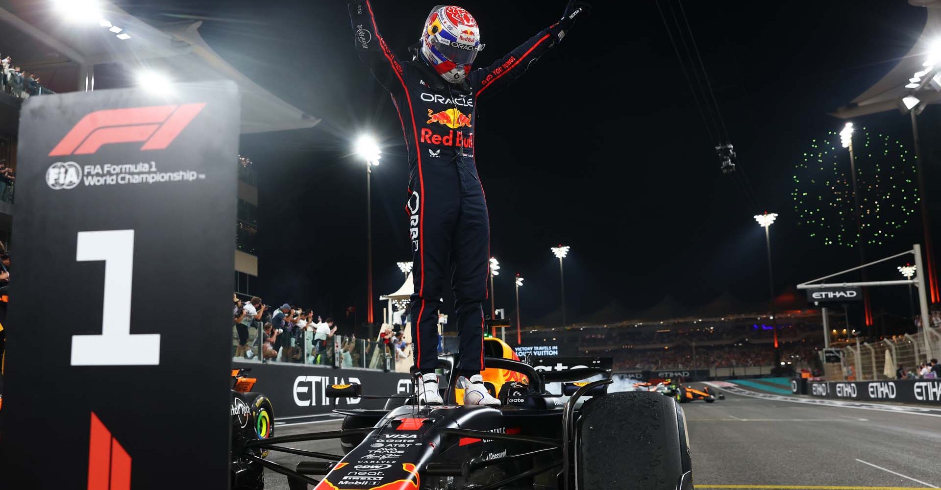 ABU DHABI, UNITED ARAB EMIRATES - DECEMBER 07: Race winner Max Verstappen of the Netherlands and Oracle Red Bull Racing celebrates on arrival in parc ferme during the F1 Grand Prix of Abu Dhabi at Yas Marina Circuit on December 07, 2025 in Abu Dhabi, United Arab Emirates. (Photo by Mark Thompson/Getty Images) // Getty Images / Red Bull Content Pool // SI202512070337 // Usage for editorial use only //