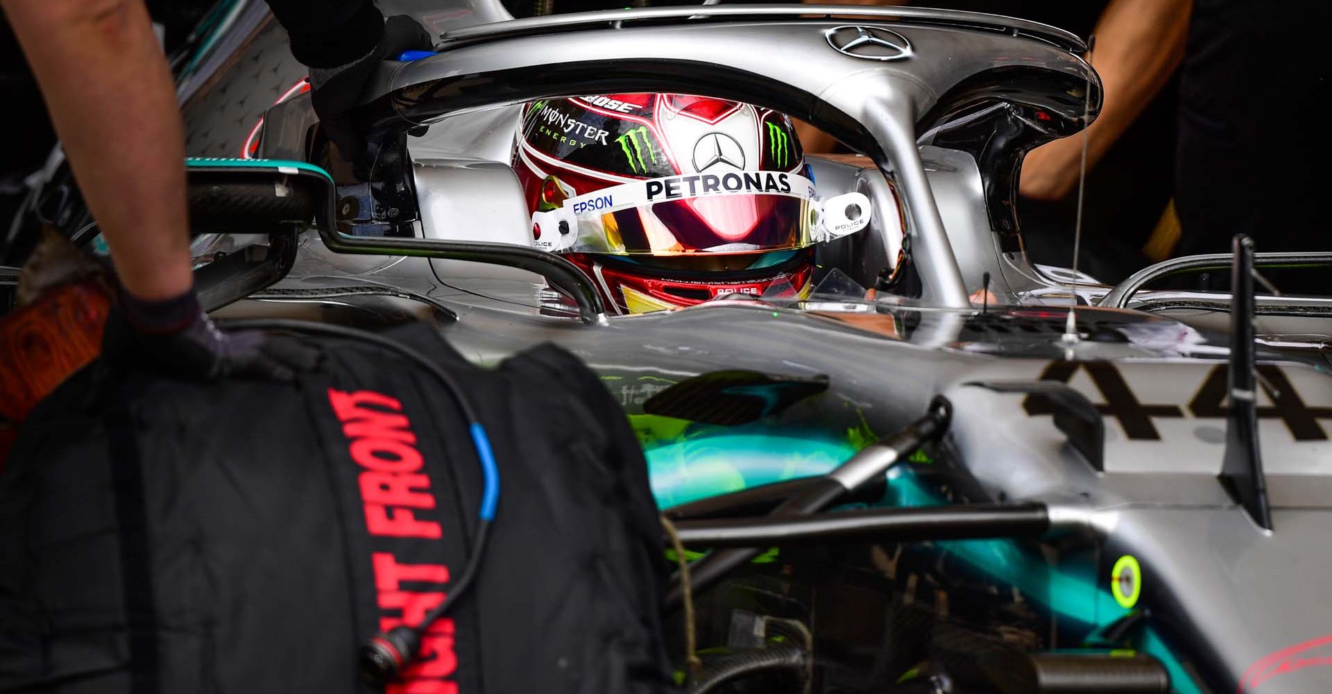 2019 United States Grand Prix, Friday - LAT Images Lewis Hamilton Mercedes