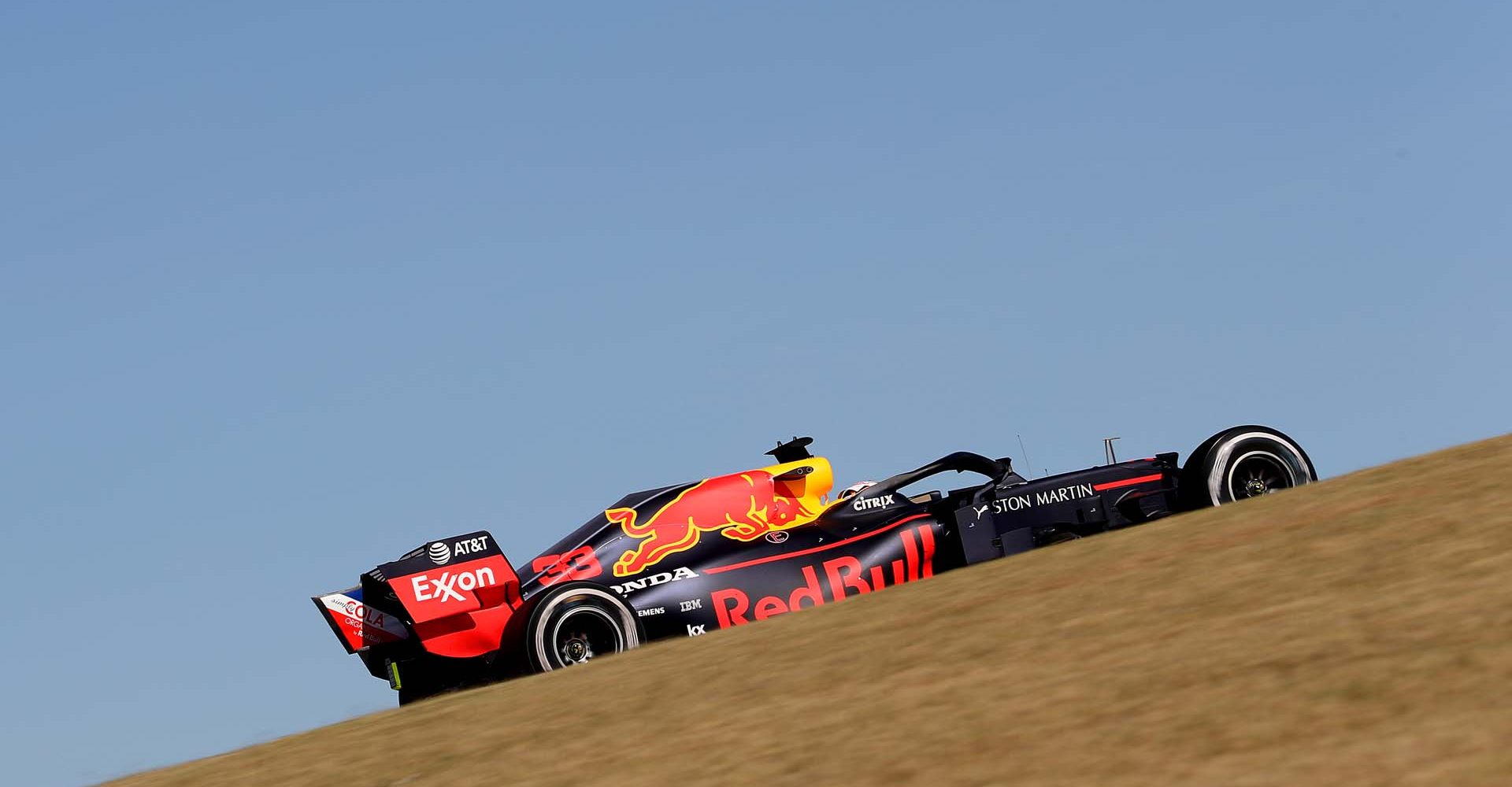 AUSTIN, TEXAS - NOVEMBER 03: Max Verstappen of the Netherlands driving the (33) Aston Martin Red Bull Racing RB15 on track during the F1 Grand Prix of USA at Circuit of The Americas on November 03, 2019 in Austin, Texas. (Photo by Mark Thompson/Getty Images) // Getty Images / Red Bull Content Pool  // AP-222YCNU8H2111 // Usage for editorial use only //