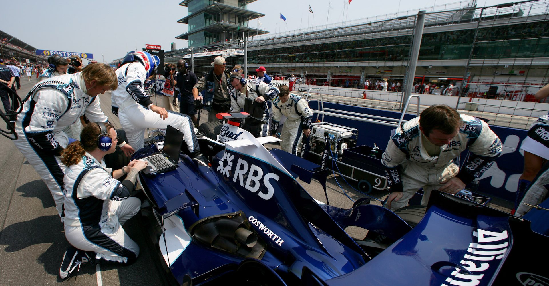 2006 USA Grand Prix.
Indianapolis, Indiana, USA. 29th June - 2nd July.
Mark Webber, Williams FW28 Cosworth.
Photo: LAT Photographic.
Ref: USA_sun_010, Cosworth