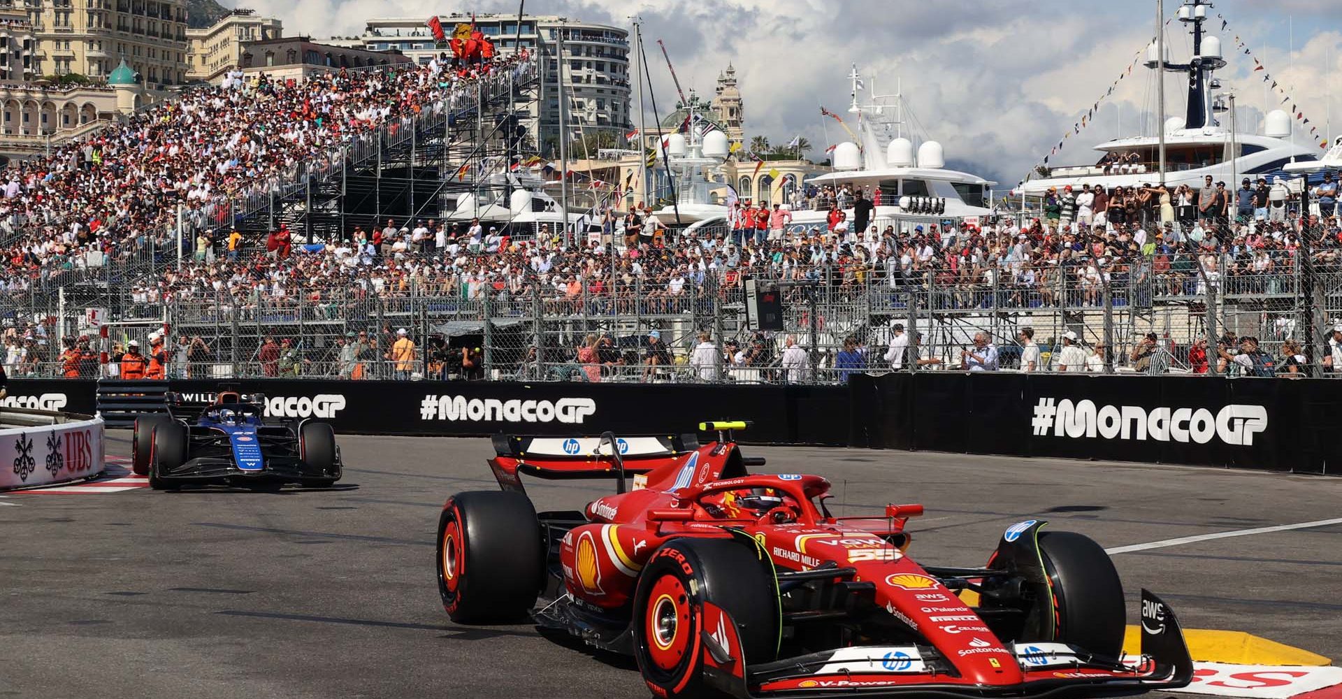 Carlos Sainz (Ferrari) & Alex Albon (Williams)