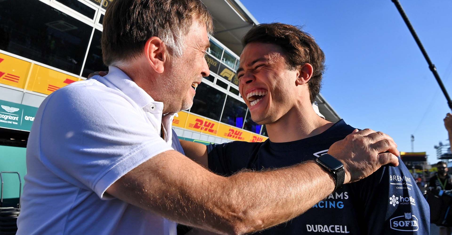 (L to R): Jost Capito (GER) Williams Racing Chief Executive Officer celebrates ninth position on his GP debut for Nyck de Vries (NLD) Williams Racing Reserve Driver.
Italian Grand Prix, Sunday 11th September 2022. Monza Italy.