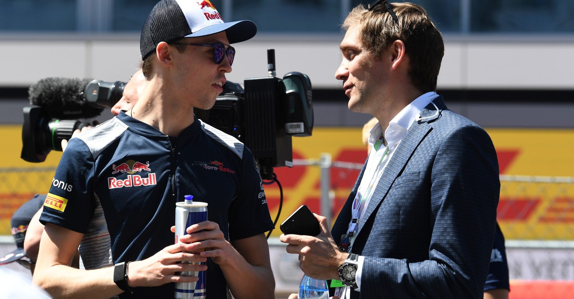 Daniil Kvyat (RUS) Scuderia Toro Rosso and Vitaly Petrov (RUS) on the drivers parade at Formula One World Championship, Rd4, Russian Grand Prix, Race, Sochi Autodrom, Sochi, Krasnodar Krai, Russia, Sunday 30 April 2017.