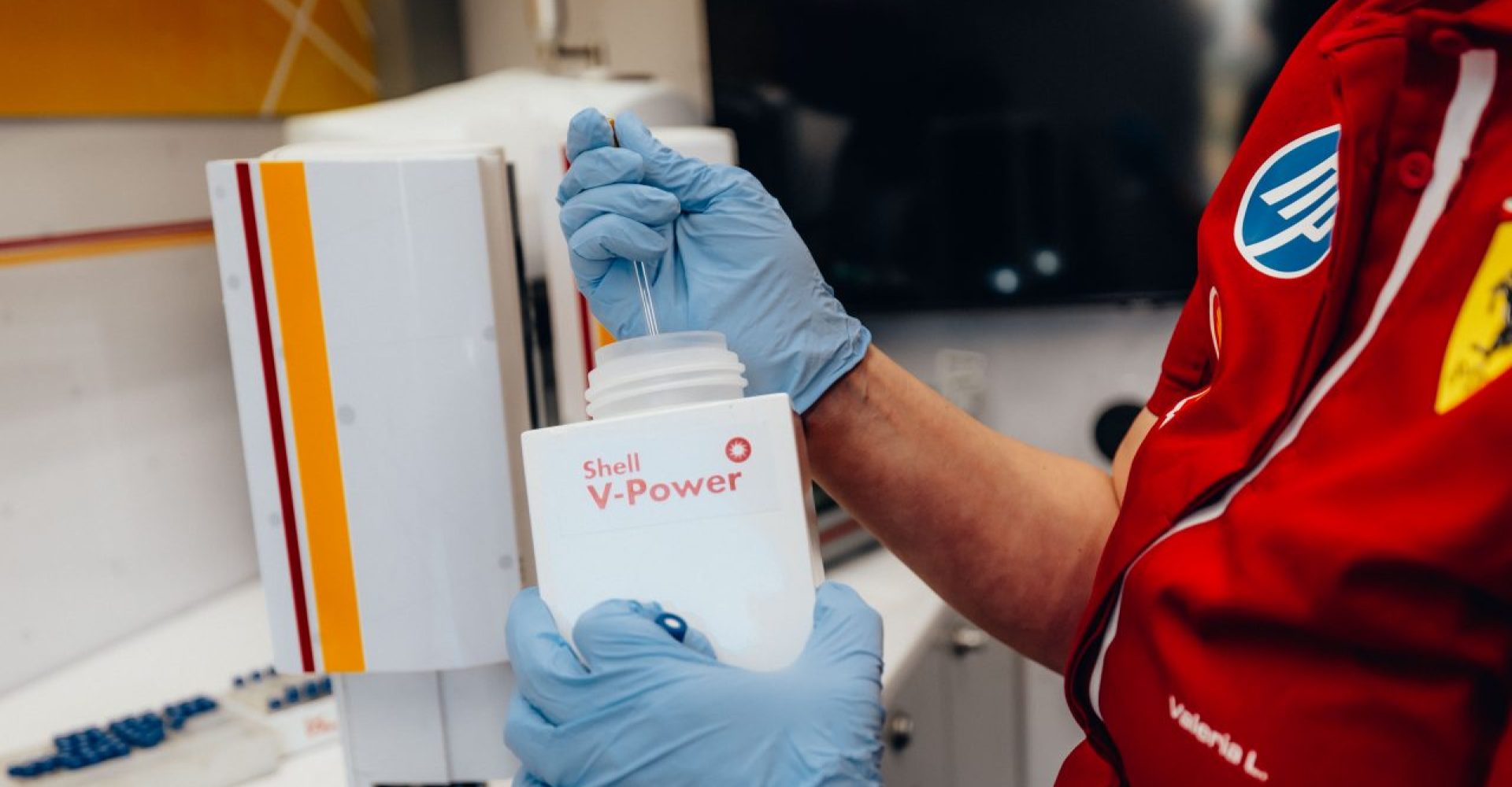 sdcuderia-ferrari-2025